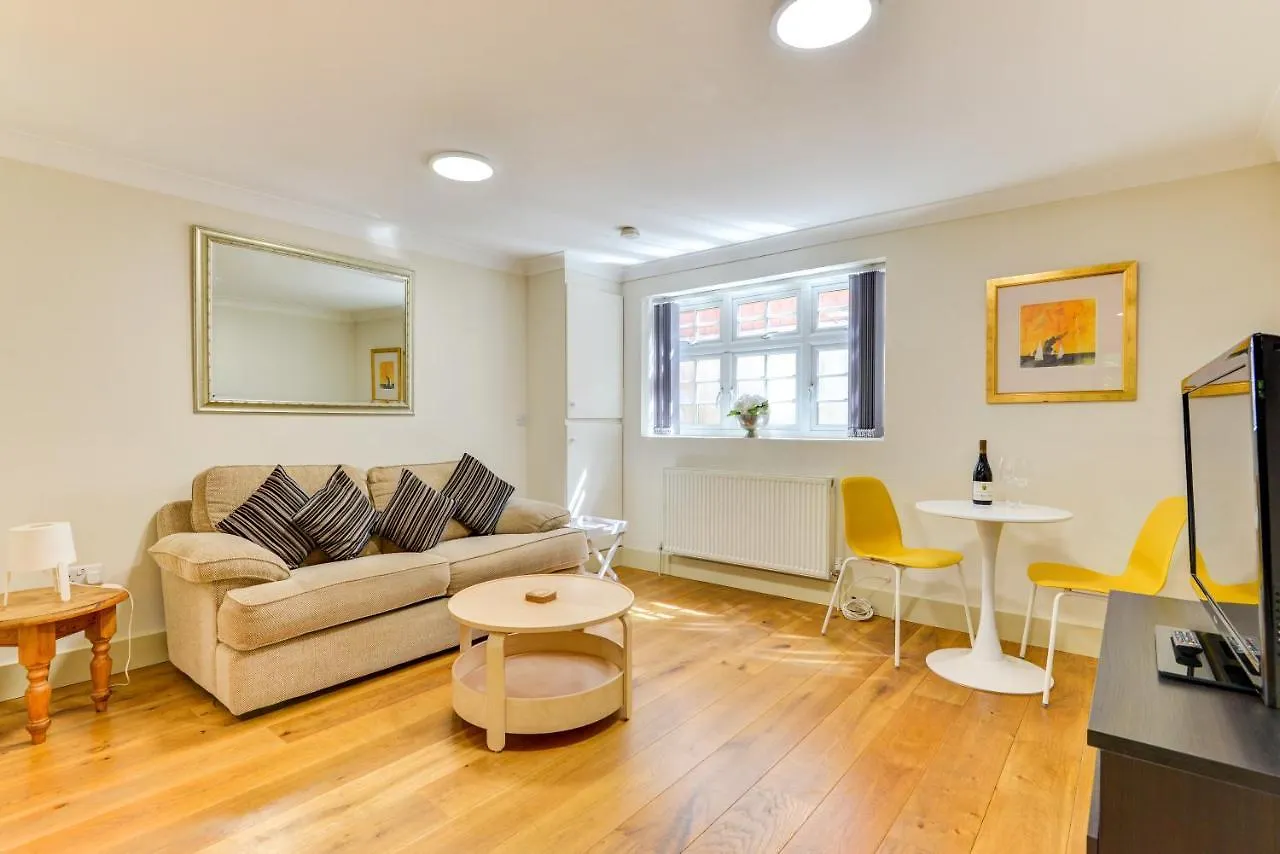 Redhill Town Centre Apartment By Livingo 0*, Redhill (Surrey) United Kingdom